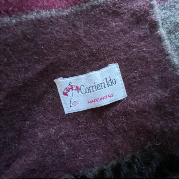 Scarf - Picture 2 of 3